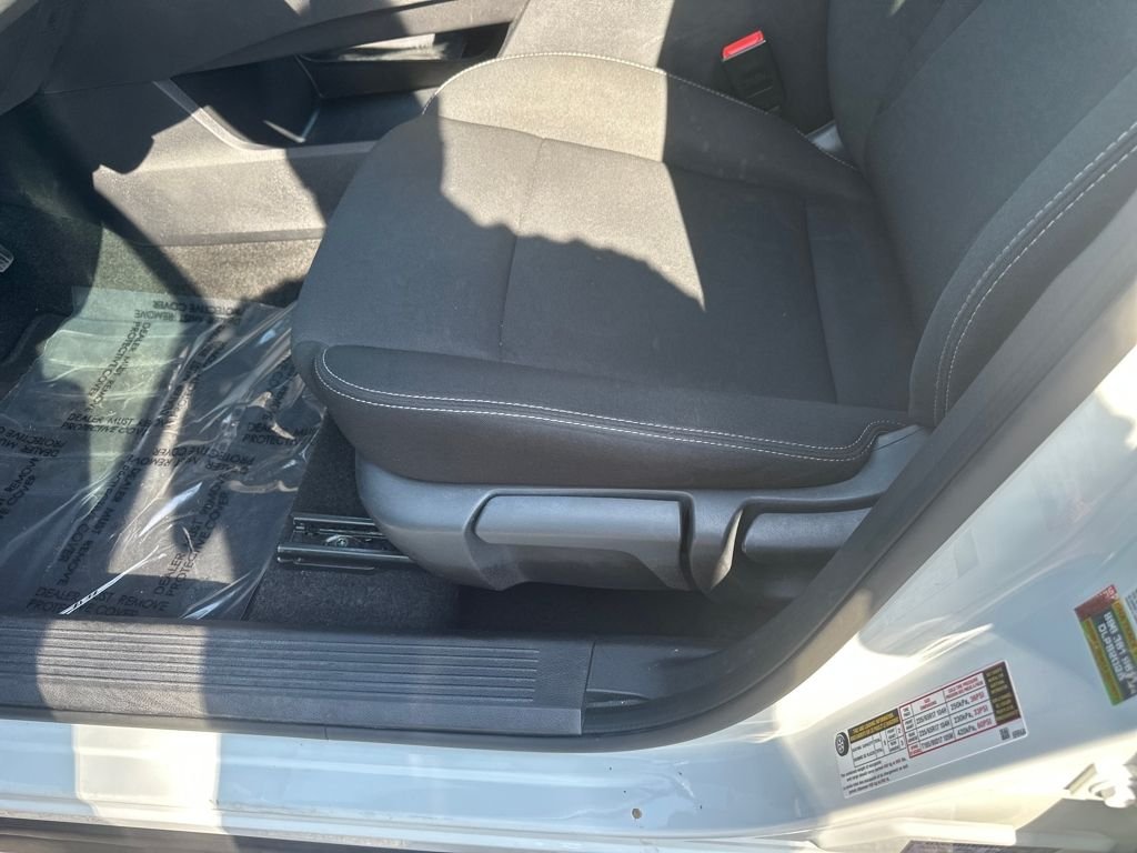 Used 2023 White Nissan S image 13