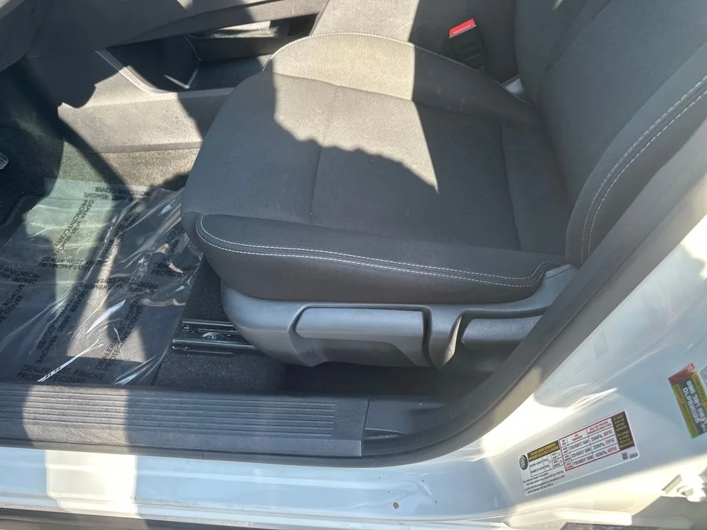 Used 2023 White Nissan S image 13