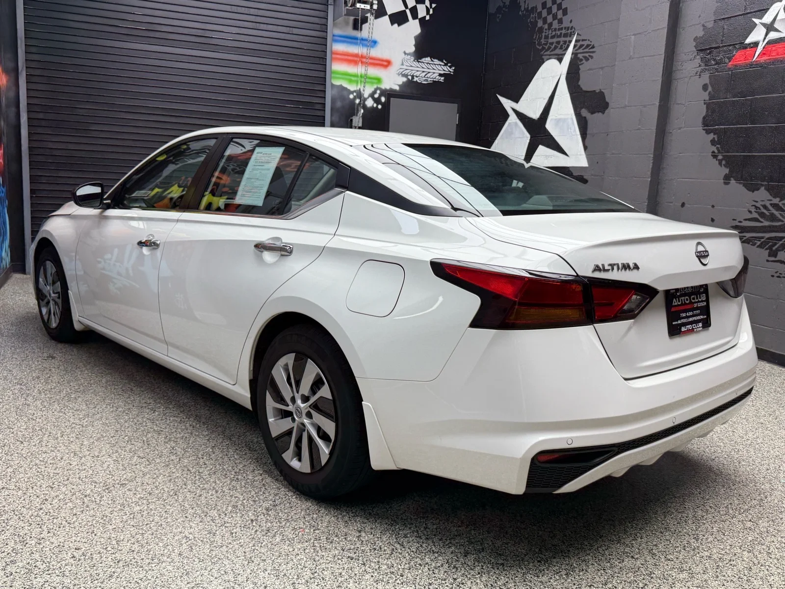 Used 2024 Glacier White (qak) Nissan 2.5 S image 4