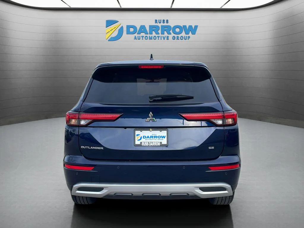 Used 2024 Blue Mitsubishi SE image 4