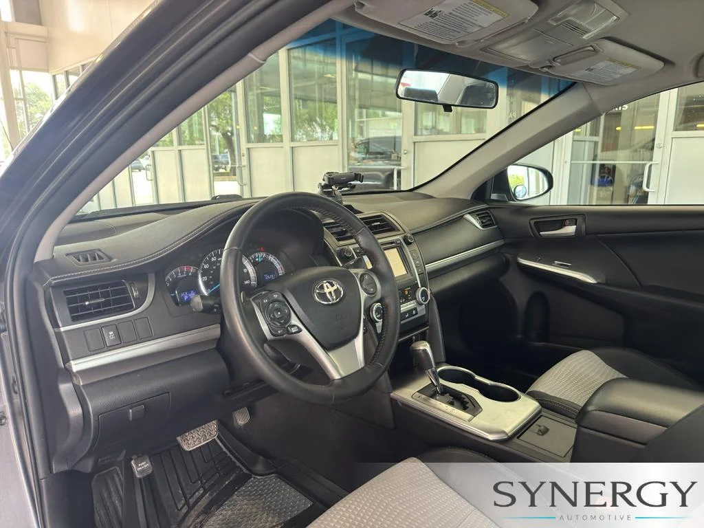 Used 2014 Magnetic Gray Metallic Toyota SE image 19
