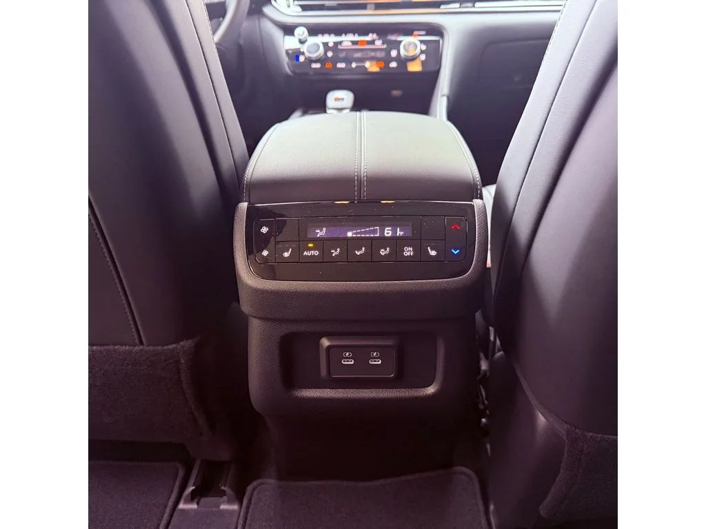 New 2026 Radiant White INFINITI Luxe AWD image 28