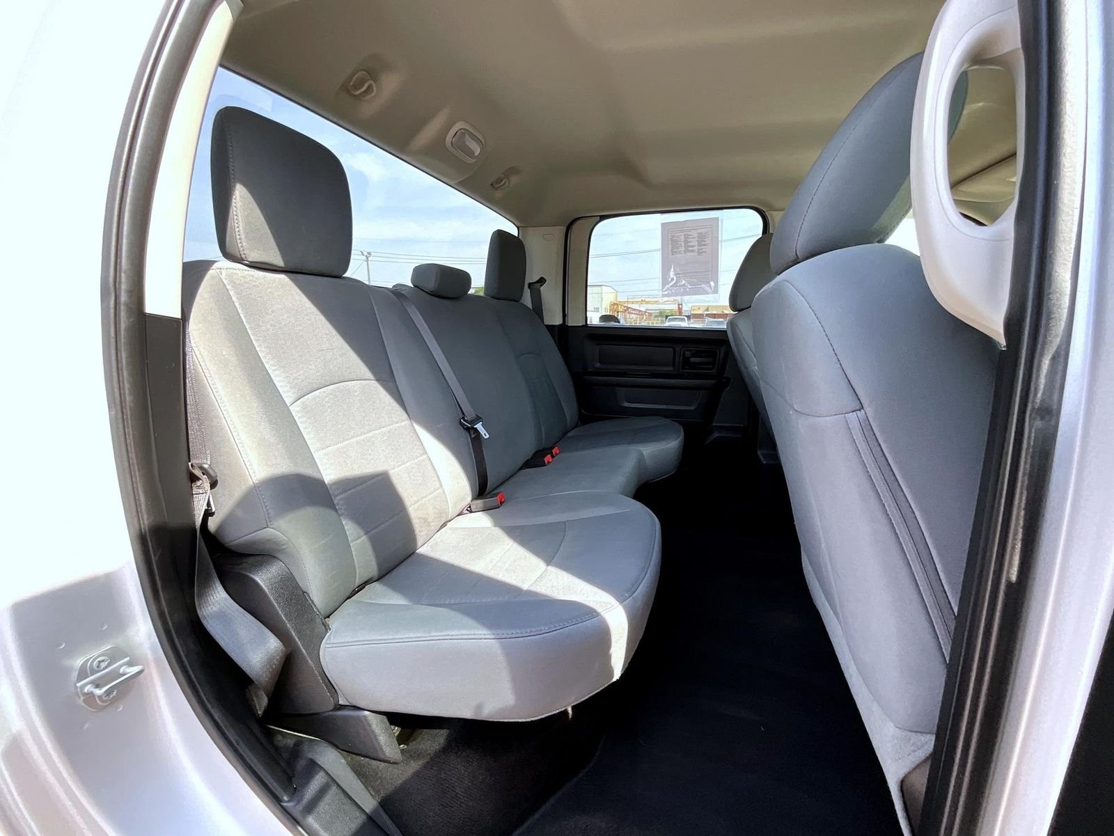 Used 2015 Silver Ram Express image 19