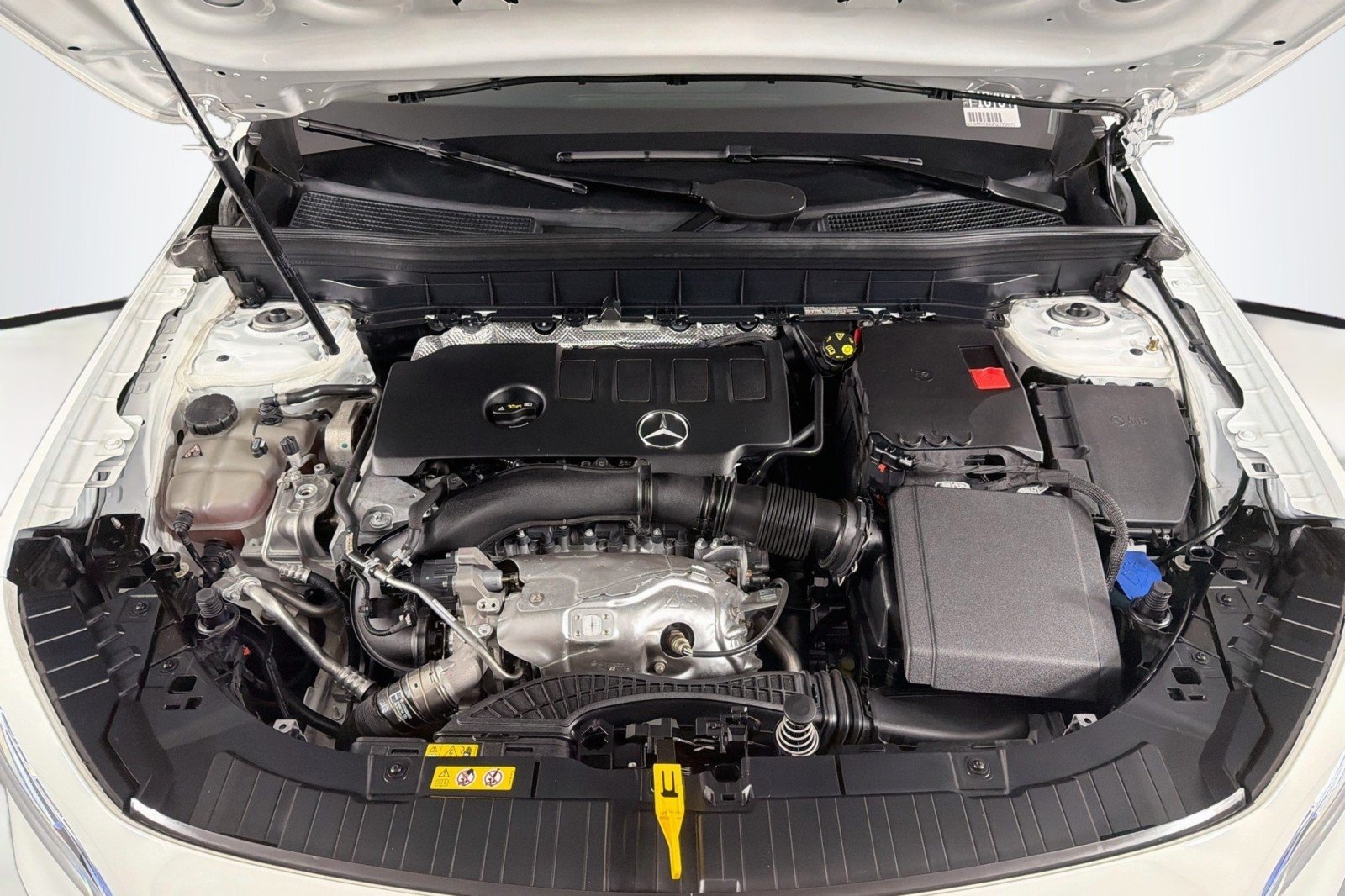 Used 2023 Polar White Mercedes-Benz 250 image 10