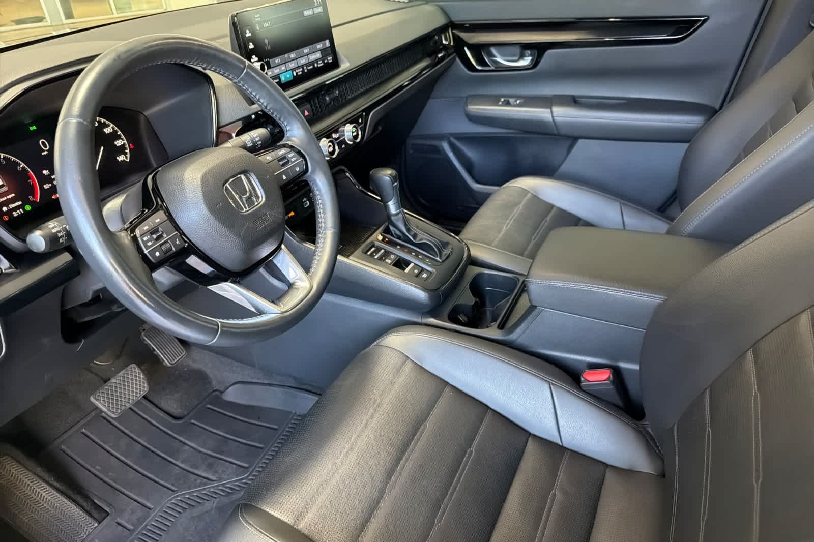 Used 2024 Lunar Silver Metallic Honda EX-L image 11