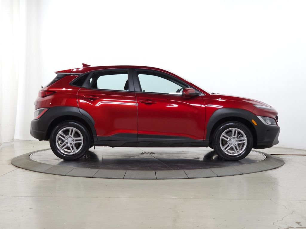 2023 Hyundai Kona SE - Photo 10