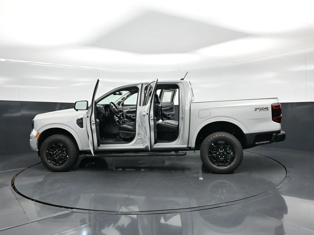 New 2026 Avalanche Ford Lariat image 32