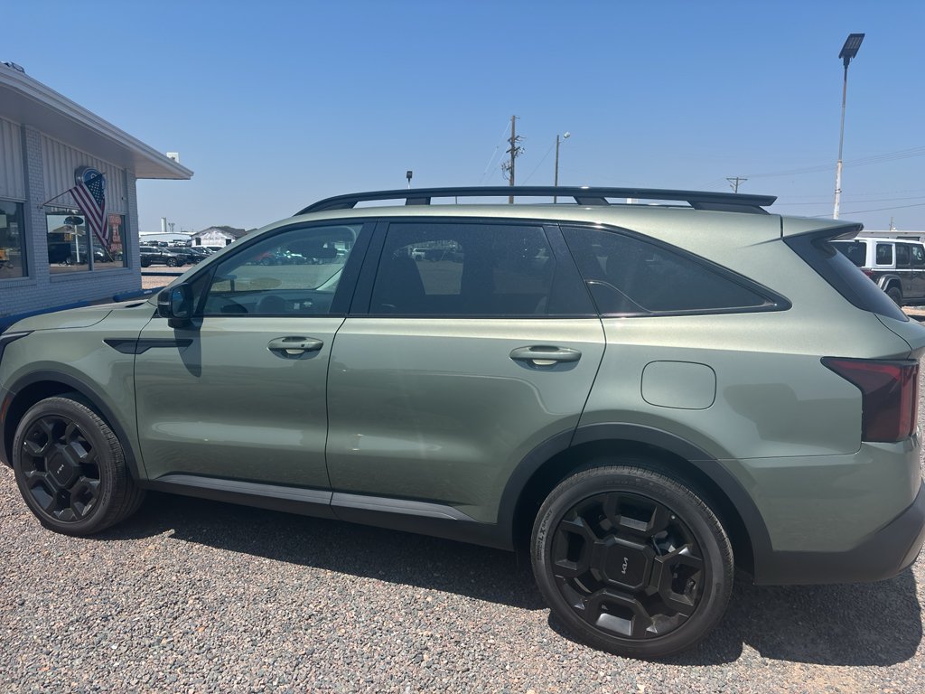Used 2024 Jungle Green Kia X-Line EX image 7