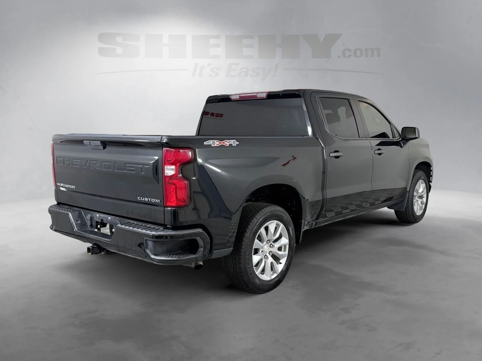 Used 2021 Black Chevrolet Custom image 12
