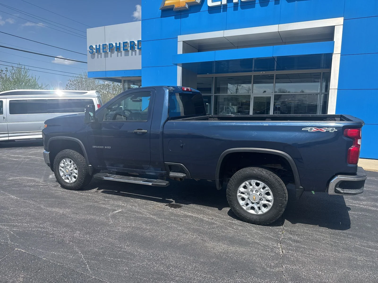 Used 2021 Blue Chevrolet Work Truck image 4