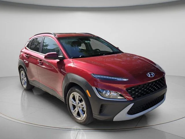 Used 2023 Red Hyundai SEL image 4