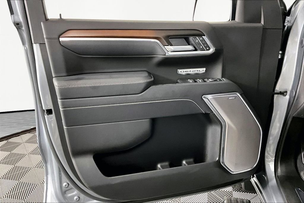 Used 2025 Sterling Metallic GMC Denali image 20