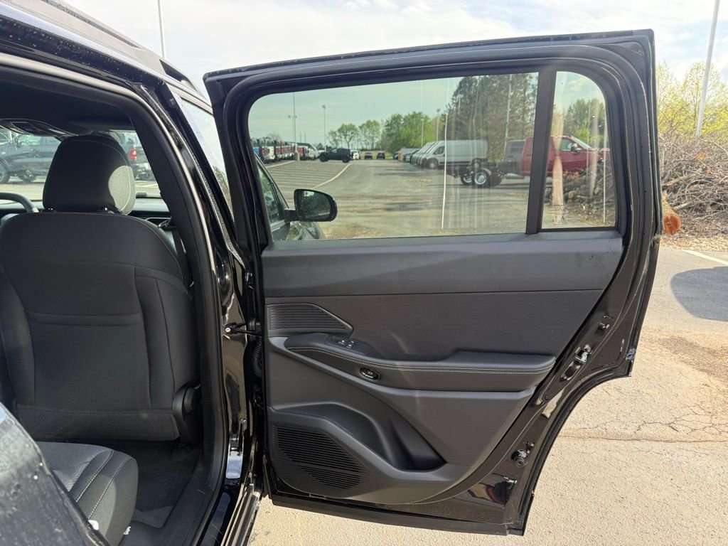 2026 Jeep Cherokee Laredo - Photo 46