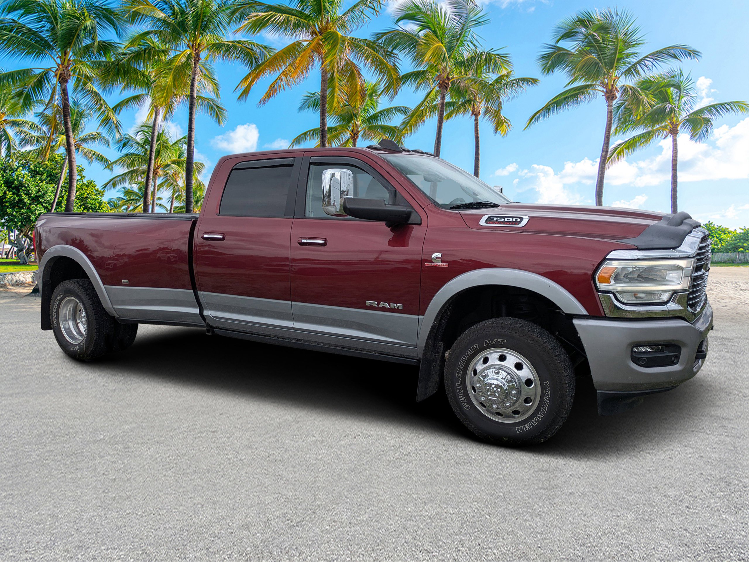 Used 2020 Delmonico Red Pearlcoat Ram Laramie image 2