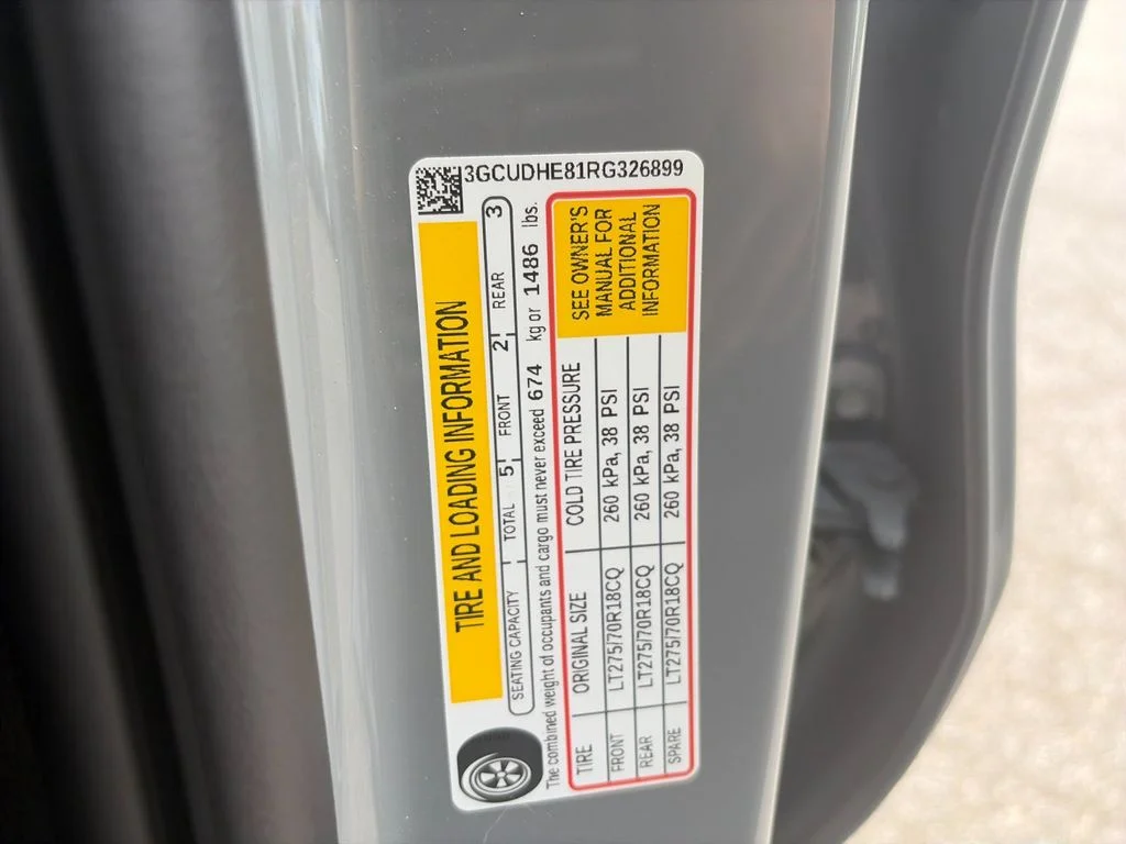 Used 2024 Gray Chevrolet ZR2 image 36