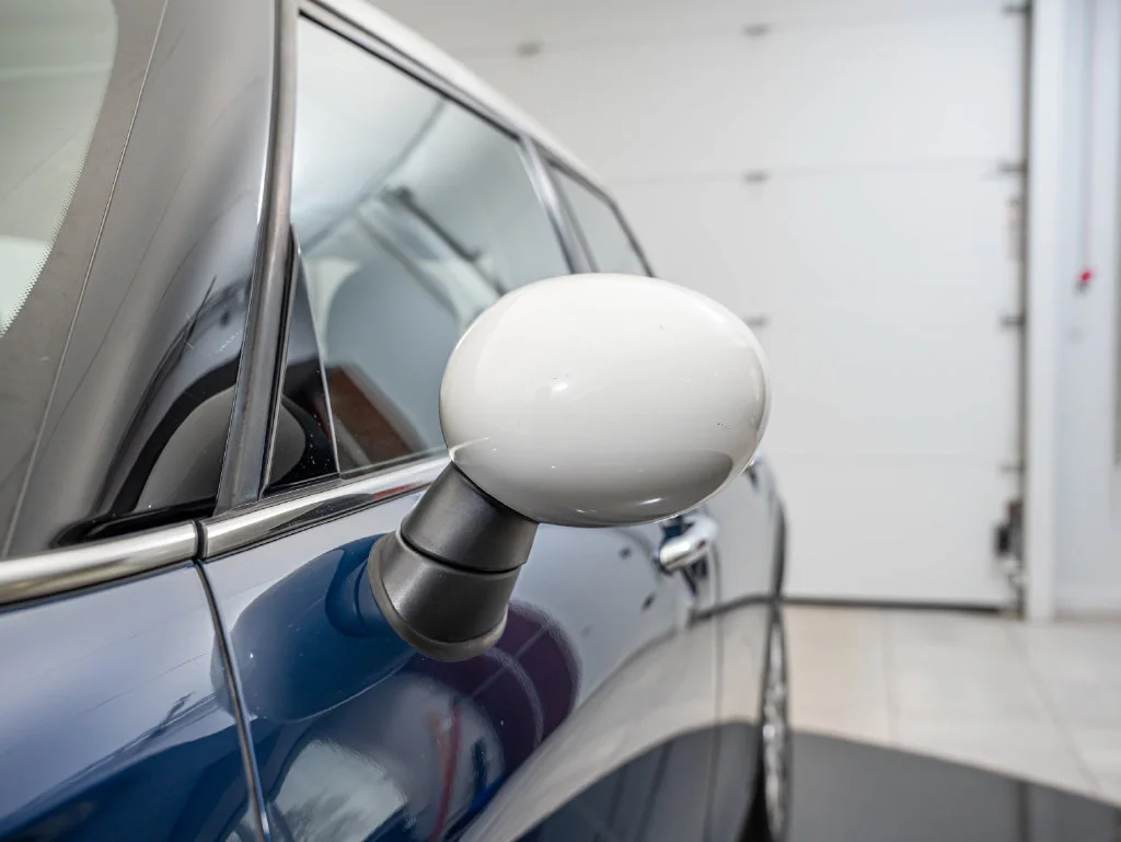 Used 2016 Deep Blue Metallic MINI  image 9