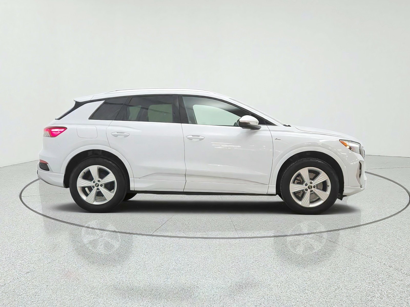 Used 2024 Glacier White Metallic Audi Premium image 4