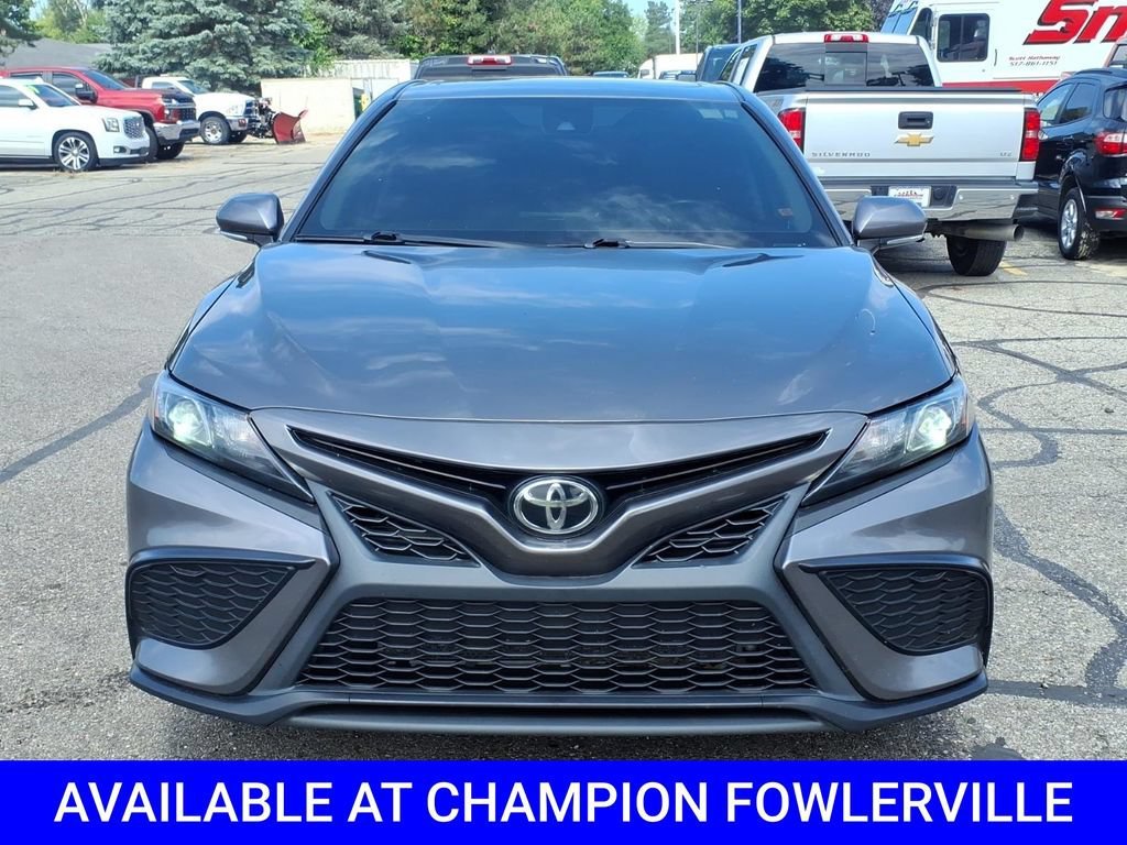 Used 2021 Toyota Camry SE with VIN 4T1G11AK9MU536585 for sale in Fowlerville, MI