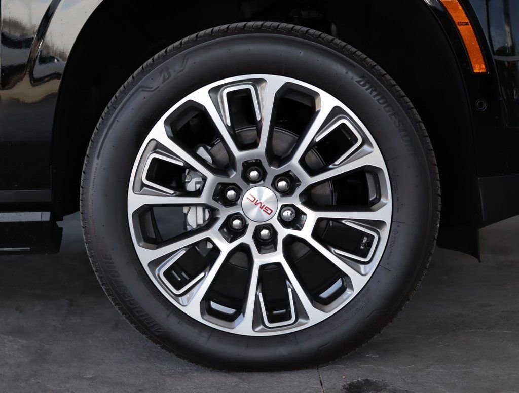 2026 GMC Yukon XL Denali - Photo 49