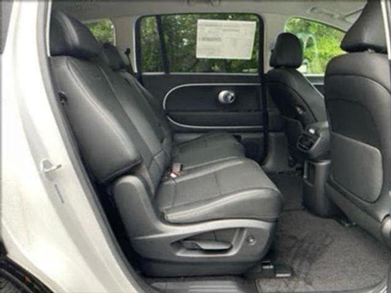 New 2026 Snow White Pearl Hyundai SEL image 18