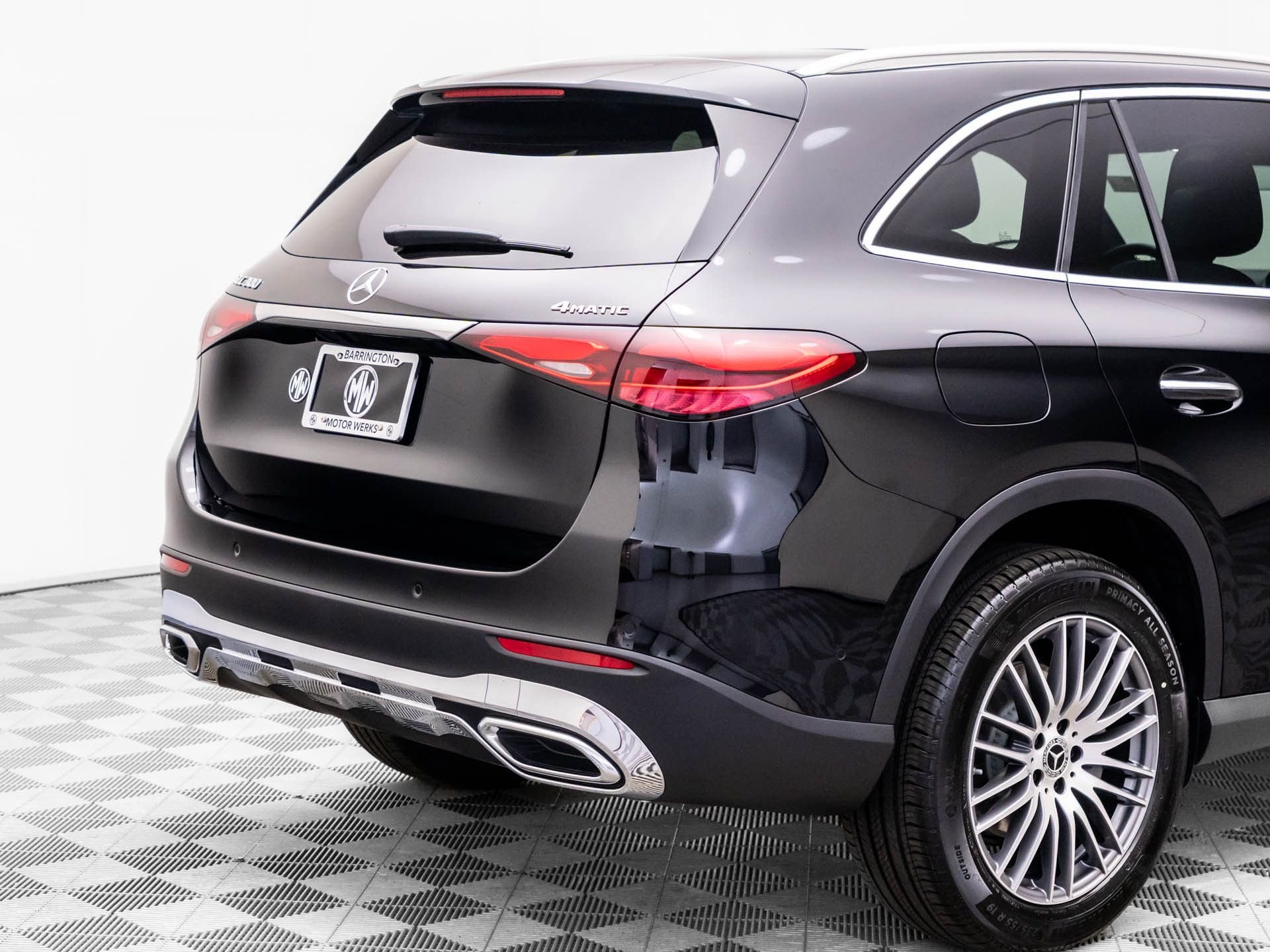 New 2026 Black Mercedes-Benz GLC 300 image 34