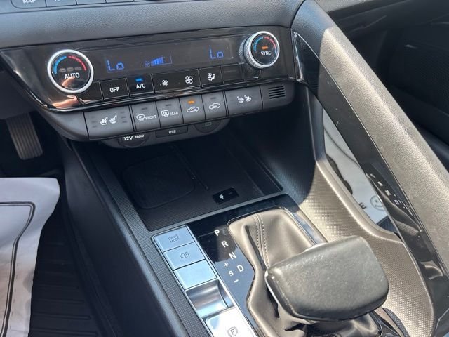 2025 Hyundai Elantra Limited - Photo 28