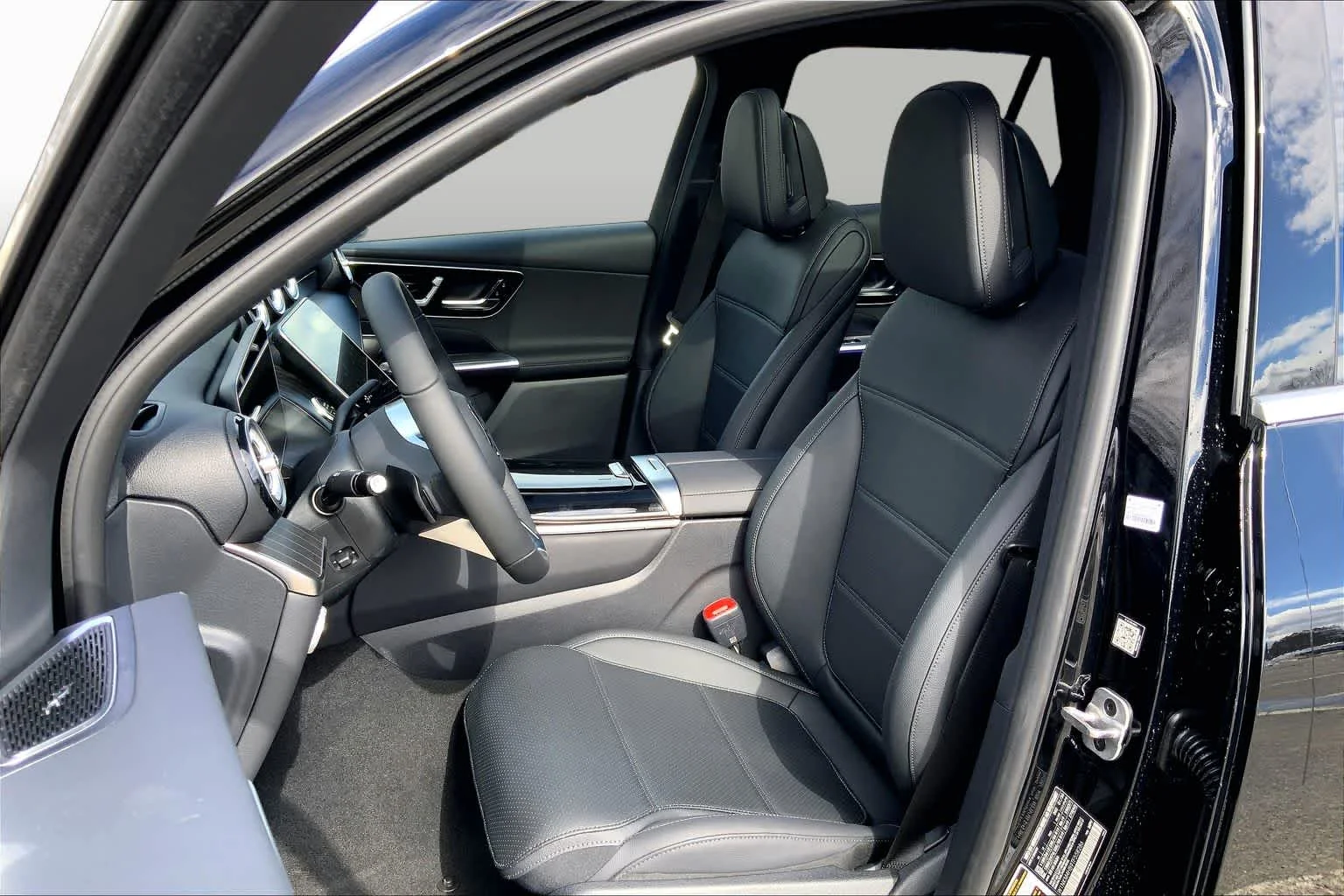 Certified Used 2026 Black Mercedes-Benz GLC 300 image 12