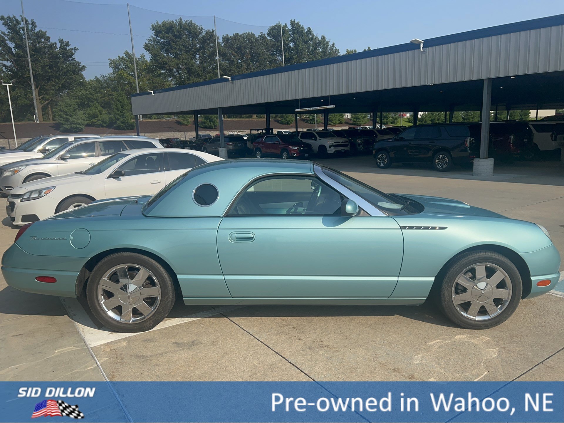Used 2002 Green Ford Deluxe image 6