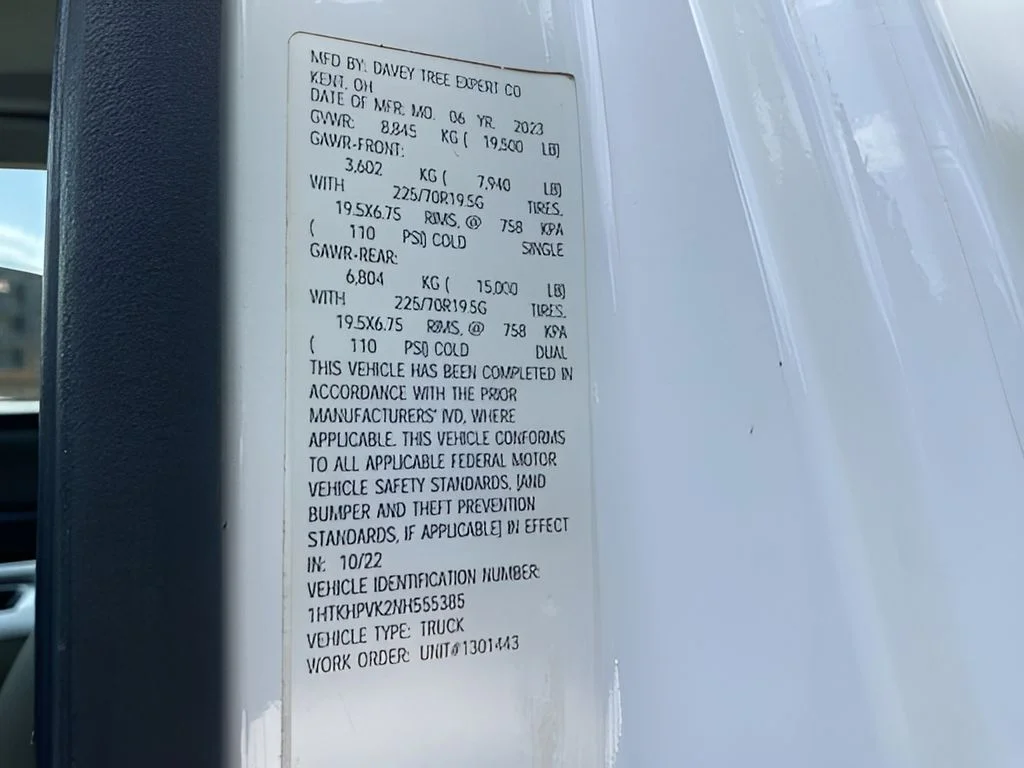 Used 2022 White Chevrolet Work Truck image 43