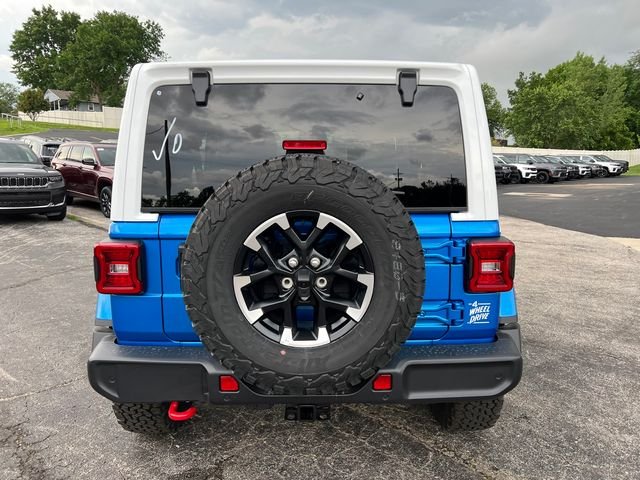 New 2026 Hydro Blue Pearl-Coat Exterior Paint Jeep Rubicon image 8