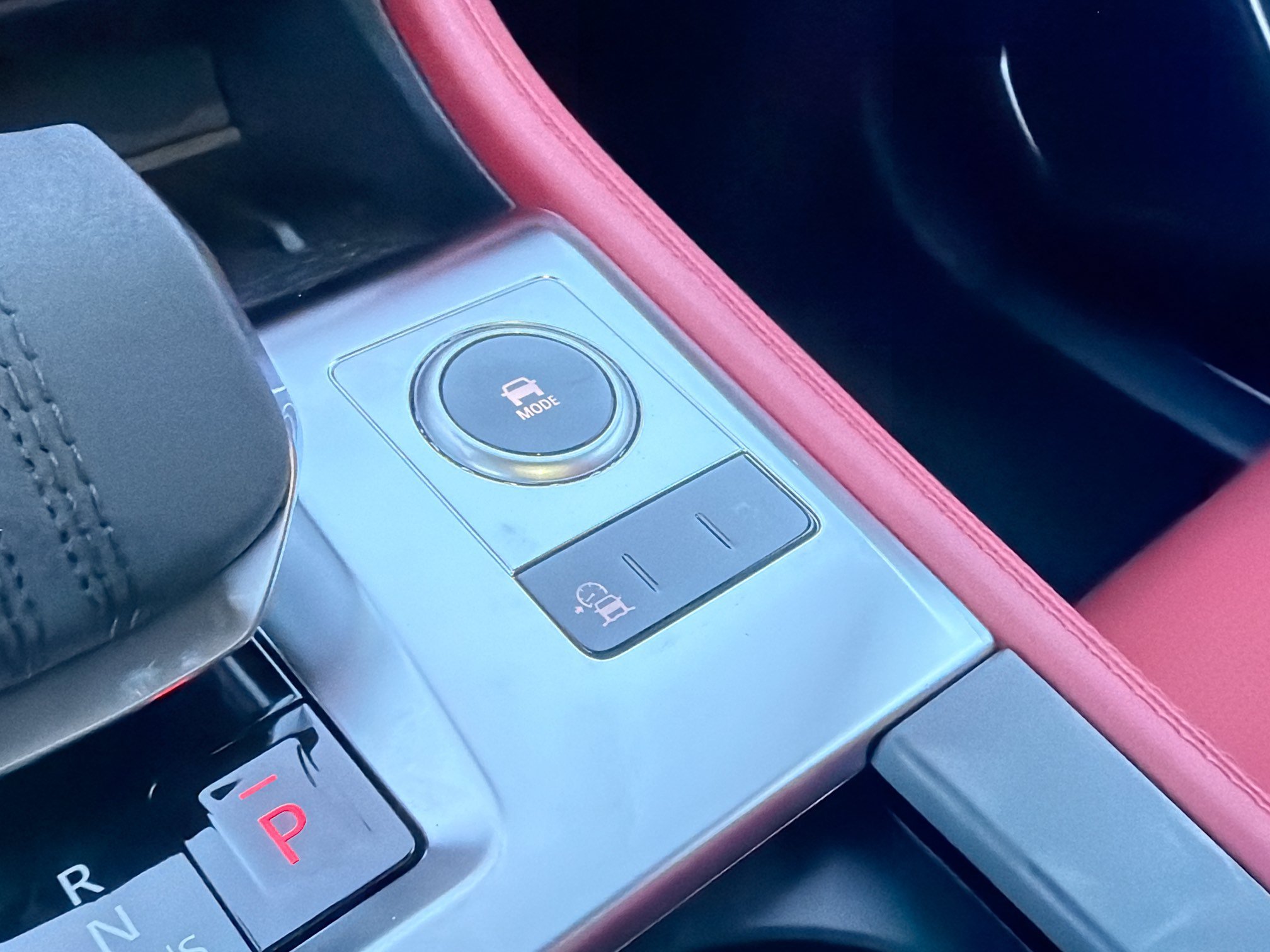 2026 Jaguar F-Pace R-Dynamic S - Photo 28