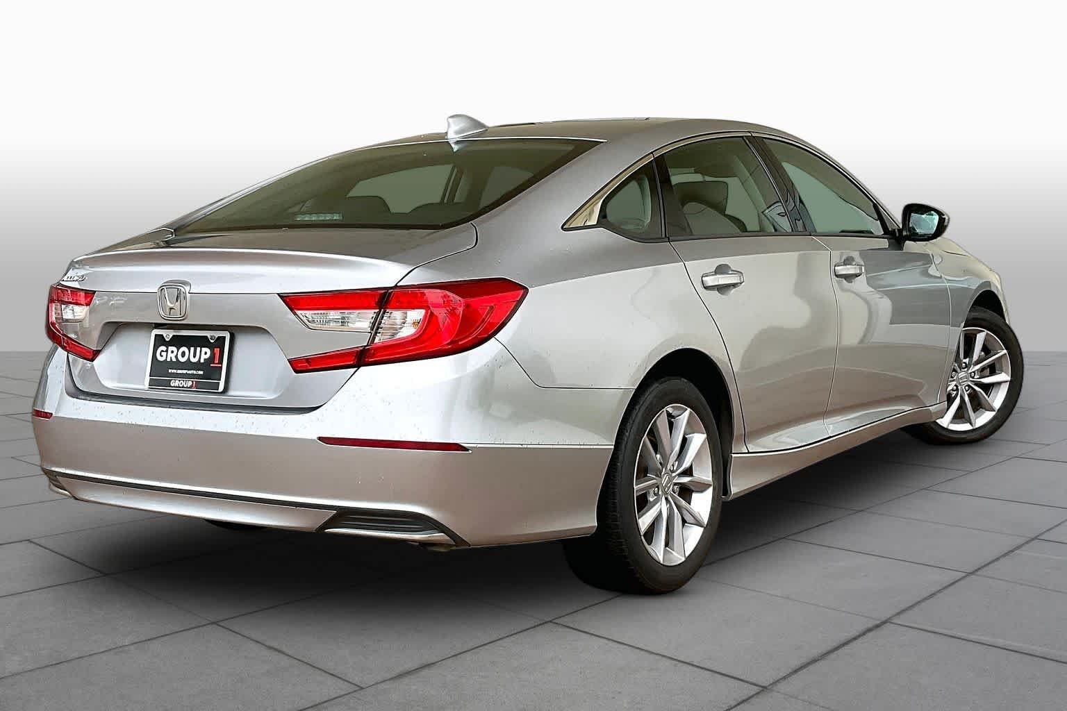 Used 2021 Lunar Silver Metallic Honda LX image 11