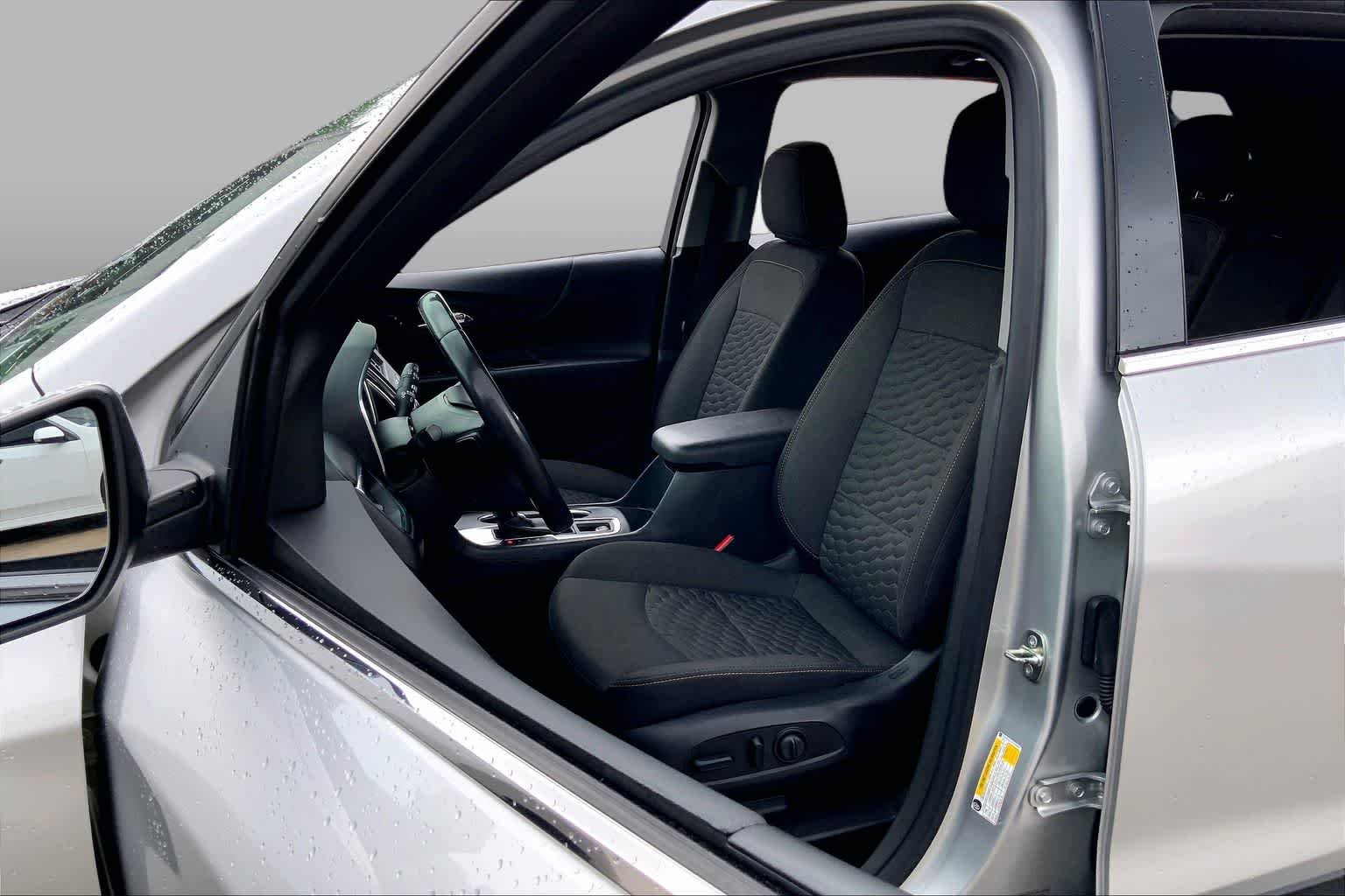 Used 2020 Silver Ice Metallic Chevrolet LT image 8