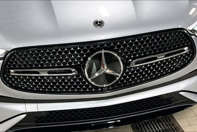 New 2026 Cirrus Silver Metallic Mercedes-Benz GLC 300 image 18