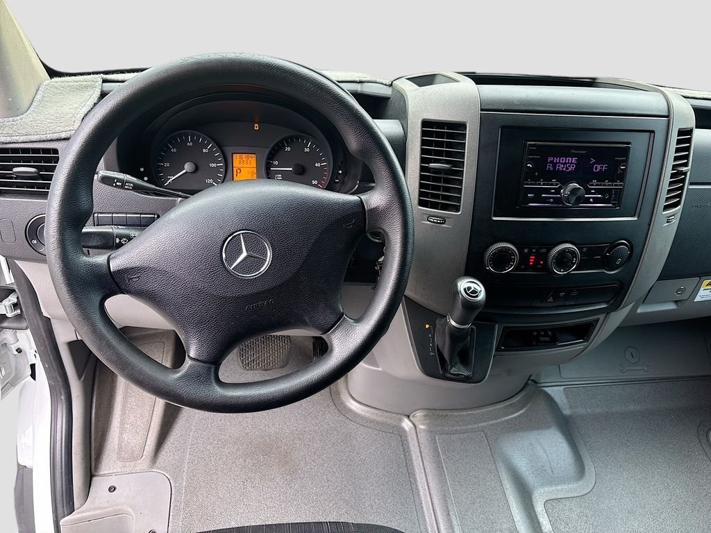 Used 2016 White Mercedes-Benz Base image 30
