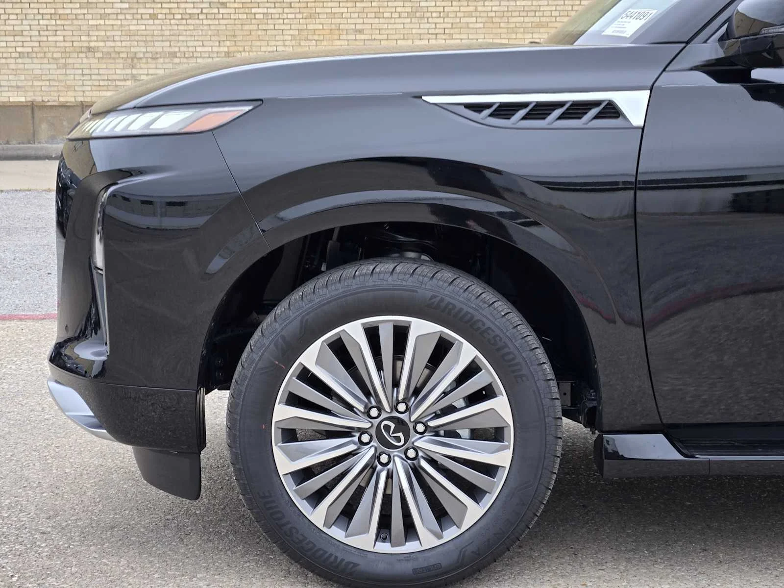 New 2026 BLACK OBSIDIAN INFINITI Luxe 2WD image 6