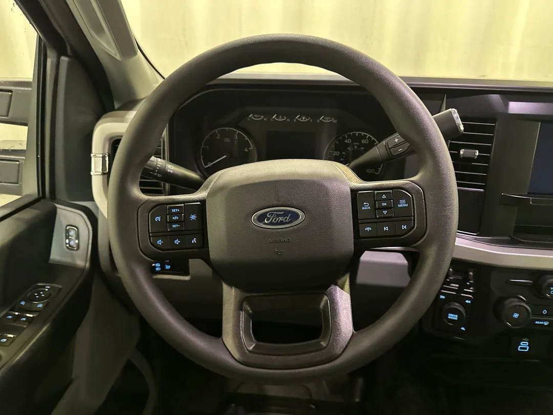 2026 Ford F-550 Super Duty Chassis Cab XL - Photo 15