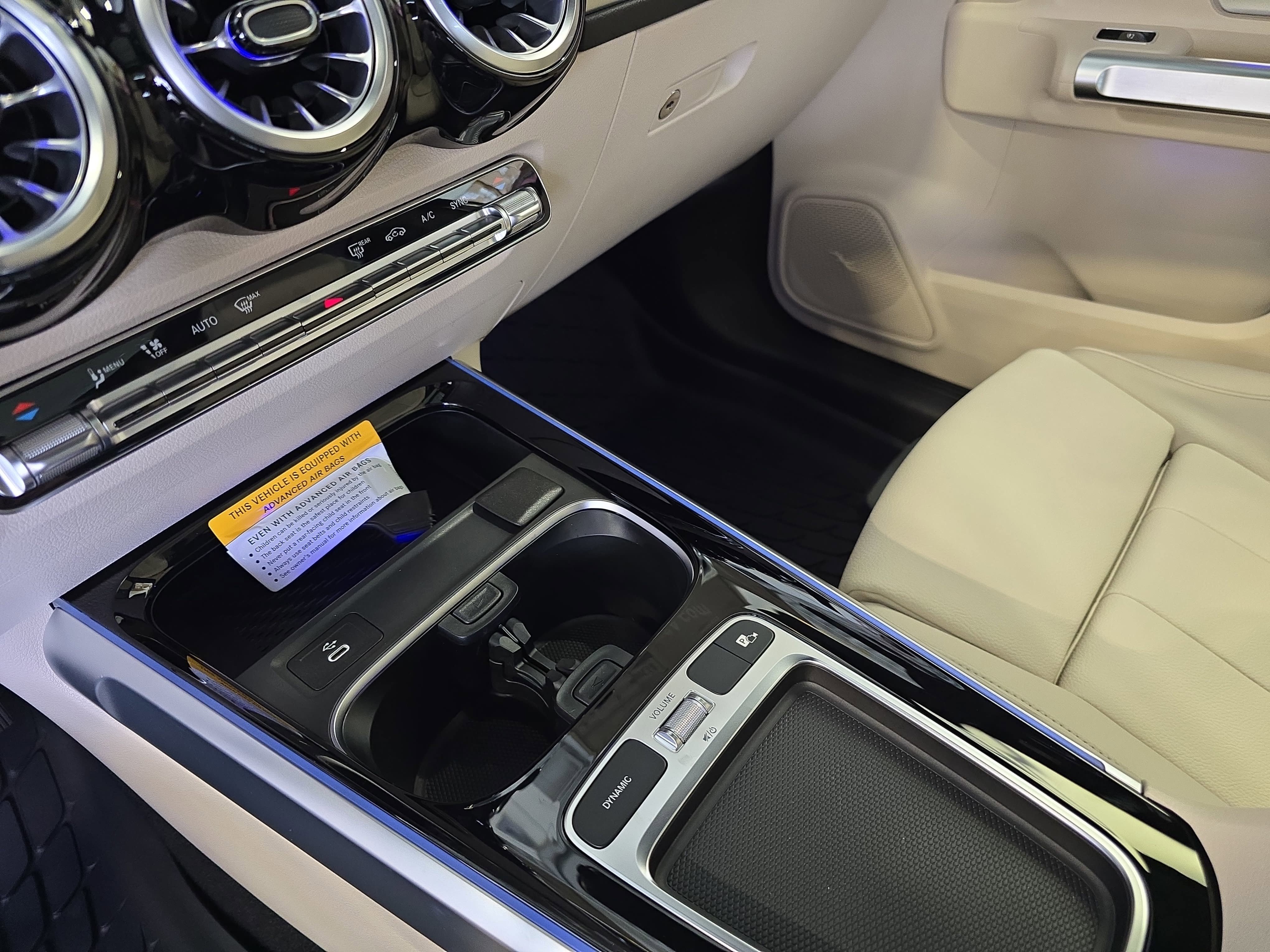 New 2026 Night Black Mercedes-Benz GLB250 image 25