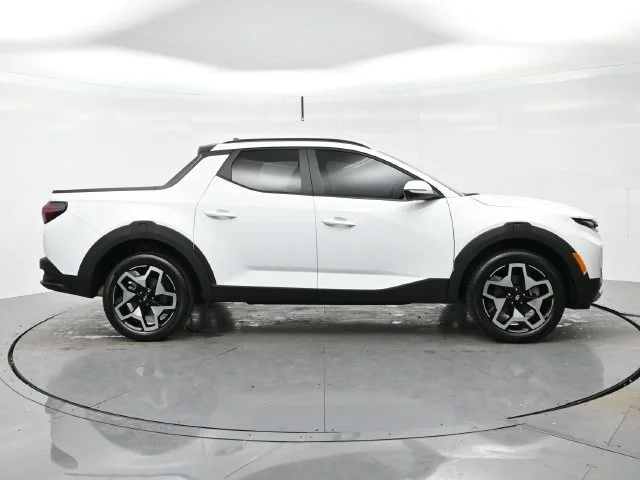 Used 2022 Ice White Hyundai Limited image 8