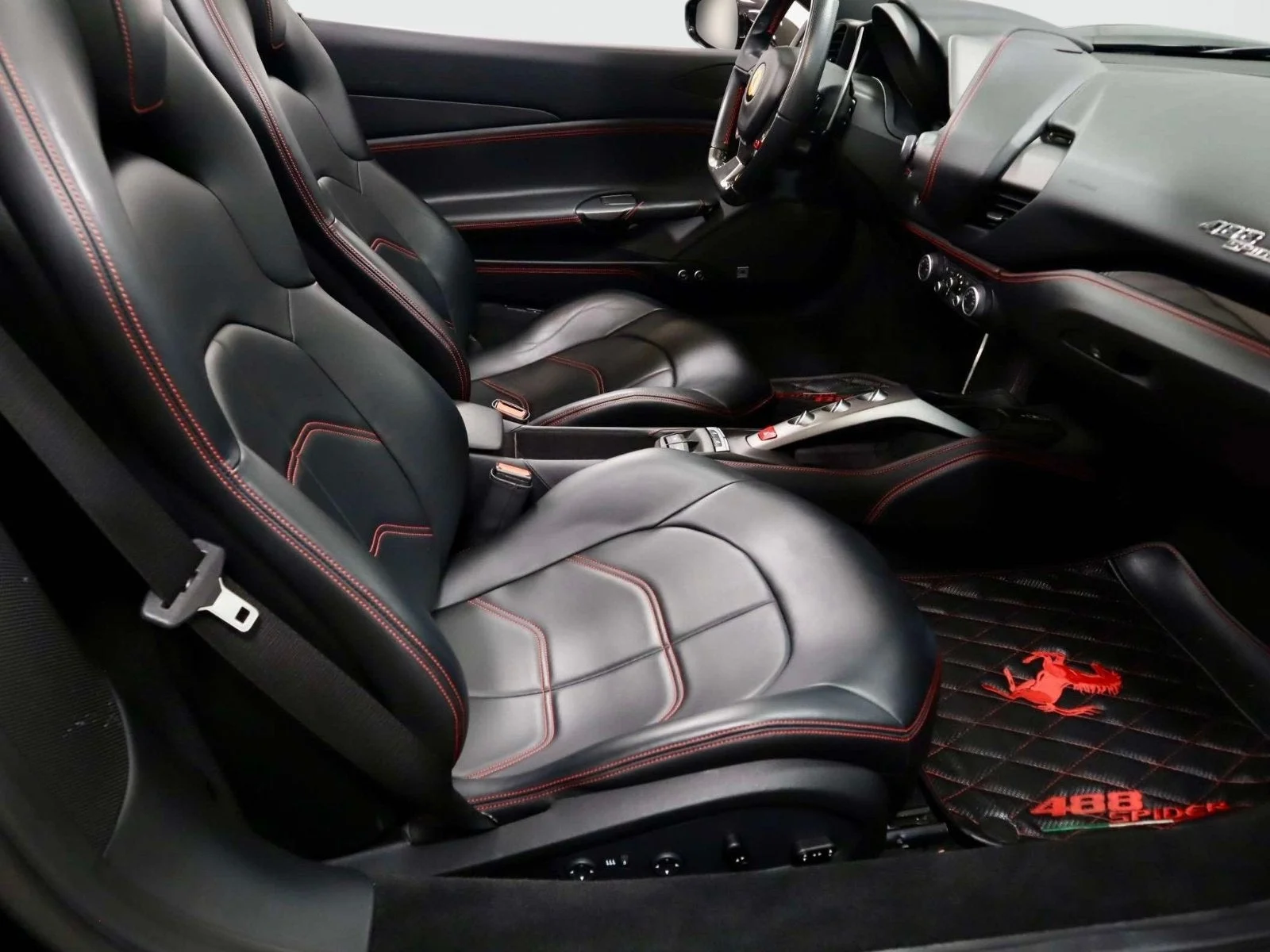 Used 2019 Nero Ferrari  image 16