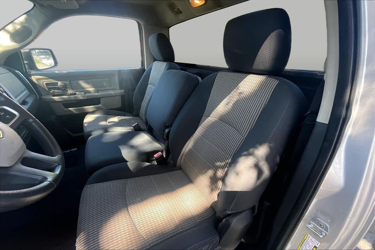 Used 2011 Bright Silver Metallic Ram SLT image 20