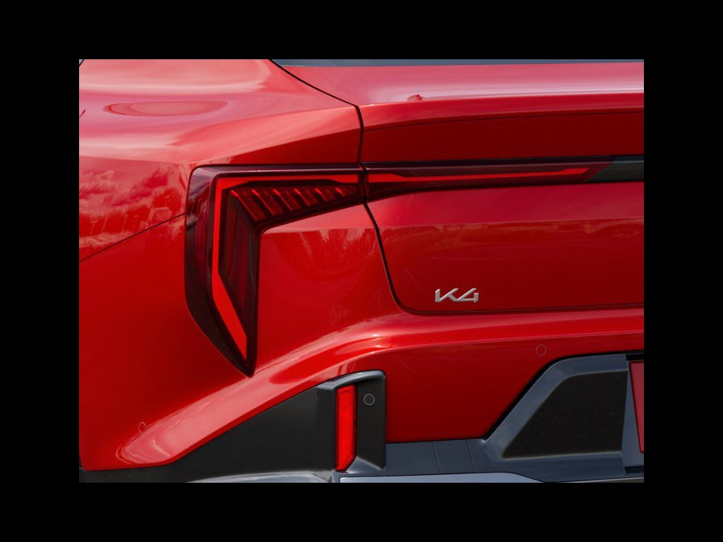 New 2027 Currant Red Kia GT-Line Turbo image 24