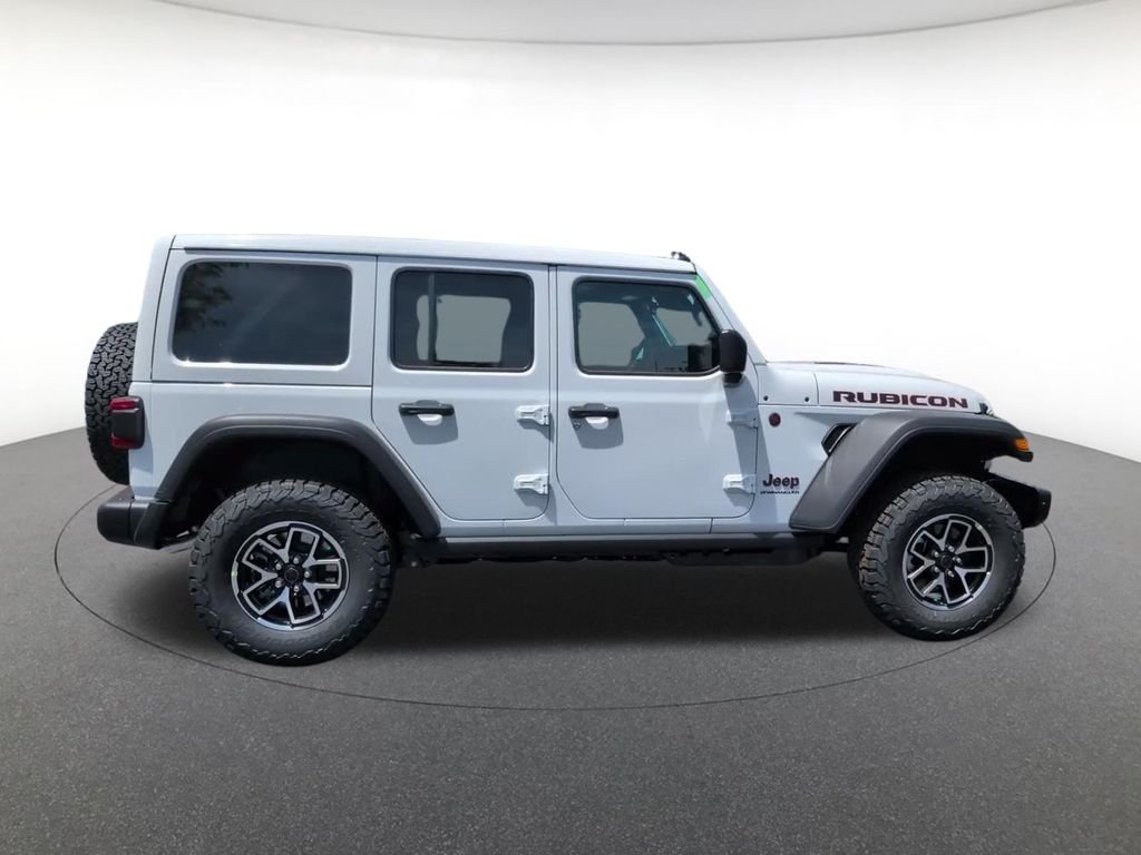 New 2026 Bright White Clear-Coat Exterior Paint Jeep Rubicon image 4