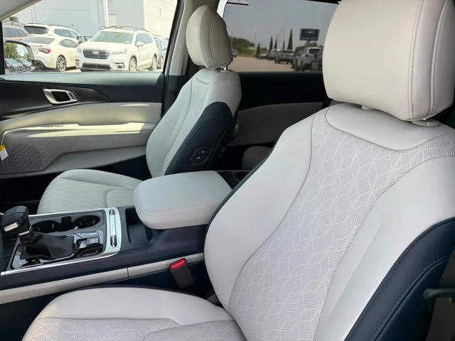 2027 Kia Carnival SX - Photo 18