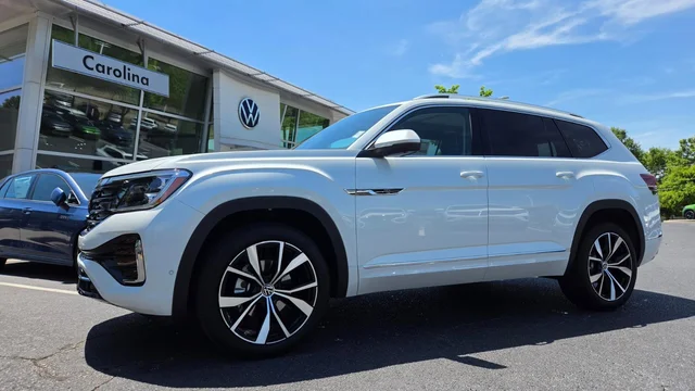 2026 Volkswagen Atlas 2.0T SEL Premium R-Line