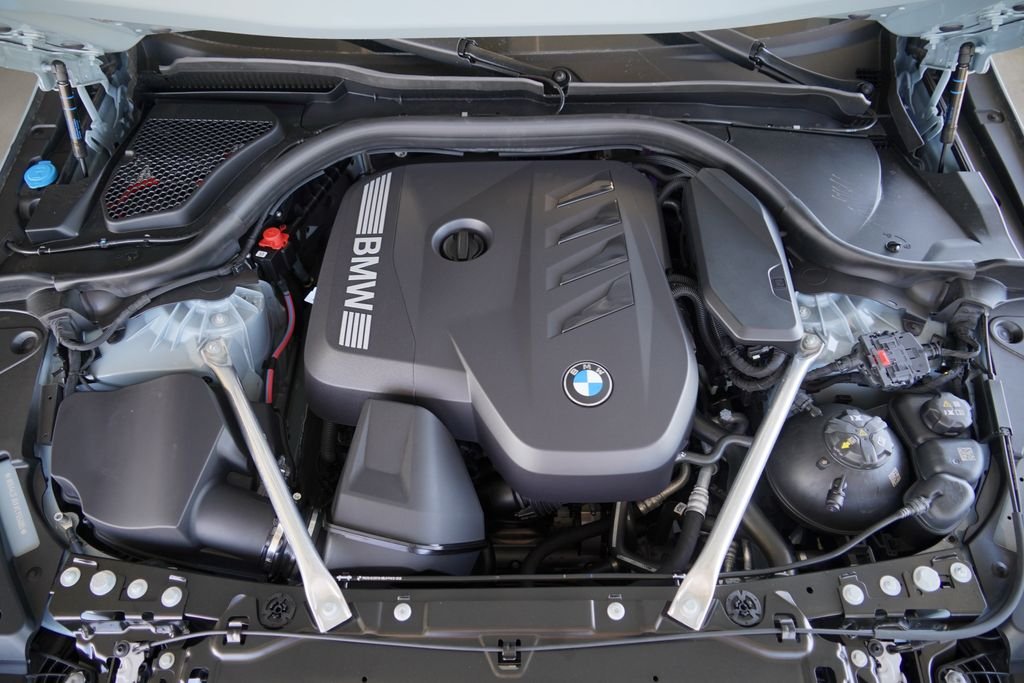 New 2027 Brooklyn Grey Metallic BMW 530i image 36