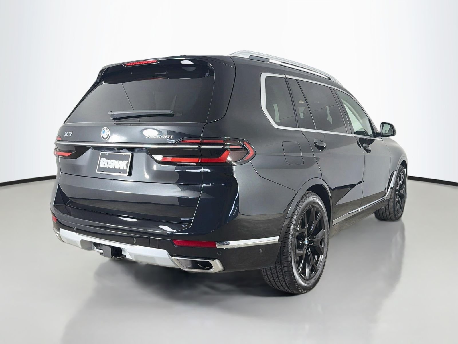 Certified Used 2024 Black Sapphire Metallic BMW xDrive40i image 7