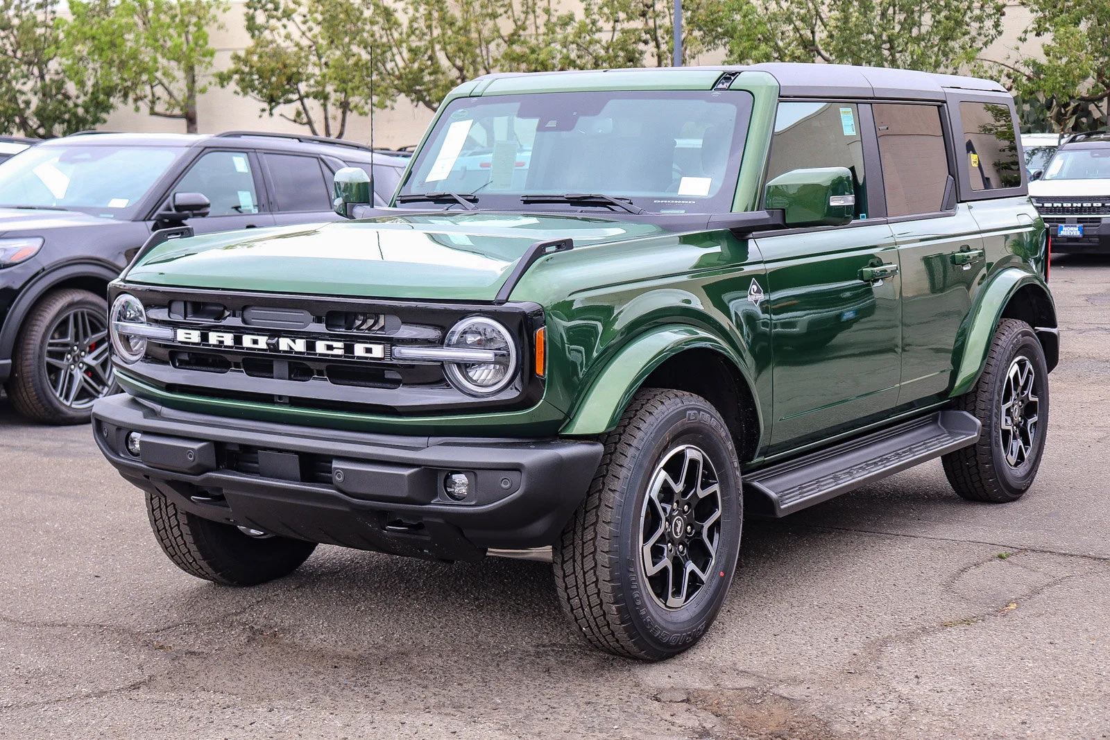 New 2025 Ford Bronco Outer Banks® 4WD