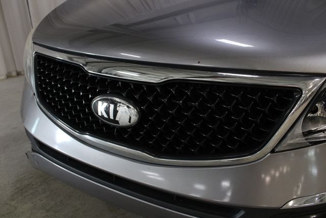 Used 2014 Silver Kia LX image 30