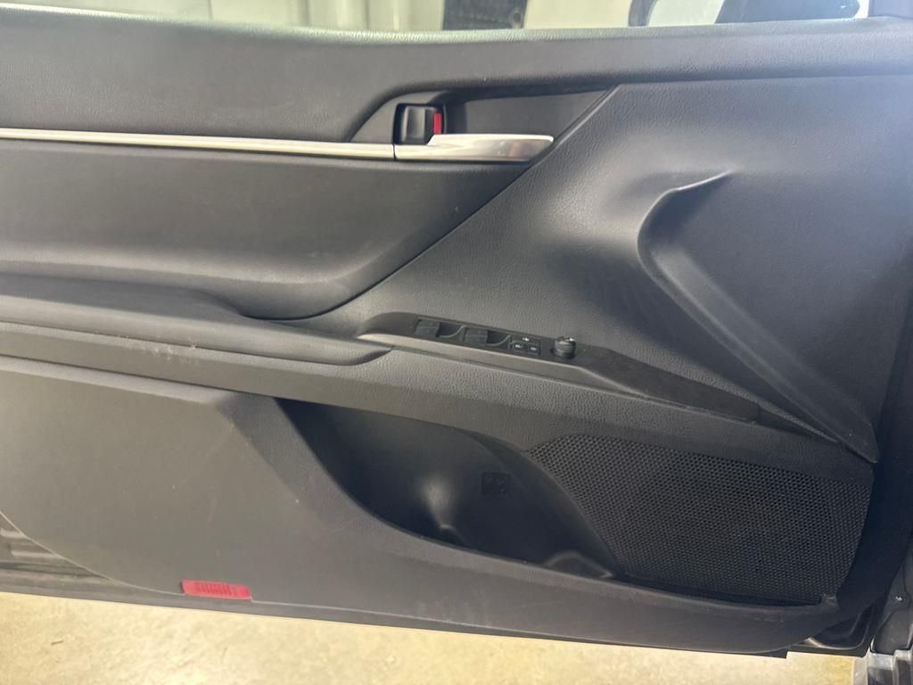 Used 2022 Black Toyota SE image 19